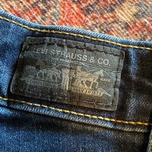 Levi’s 535 Leggings
